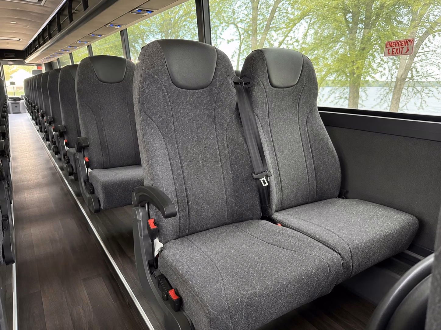 how where and when you re traveling affects your oakland charter bus rate