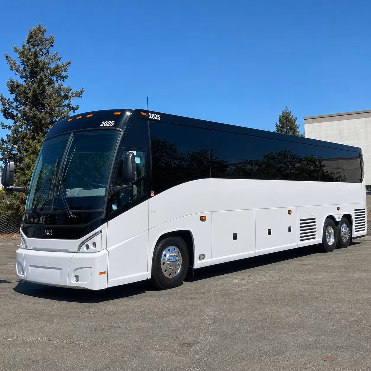 not in oakland you can still find long distance transportation nearby