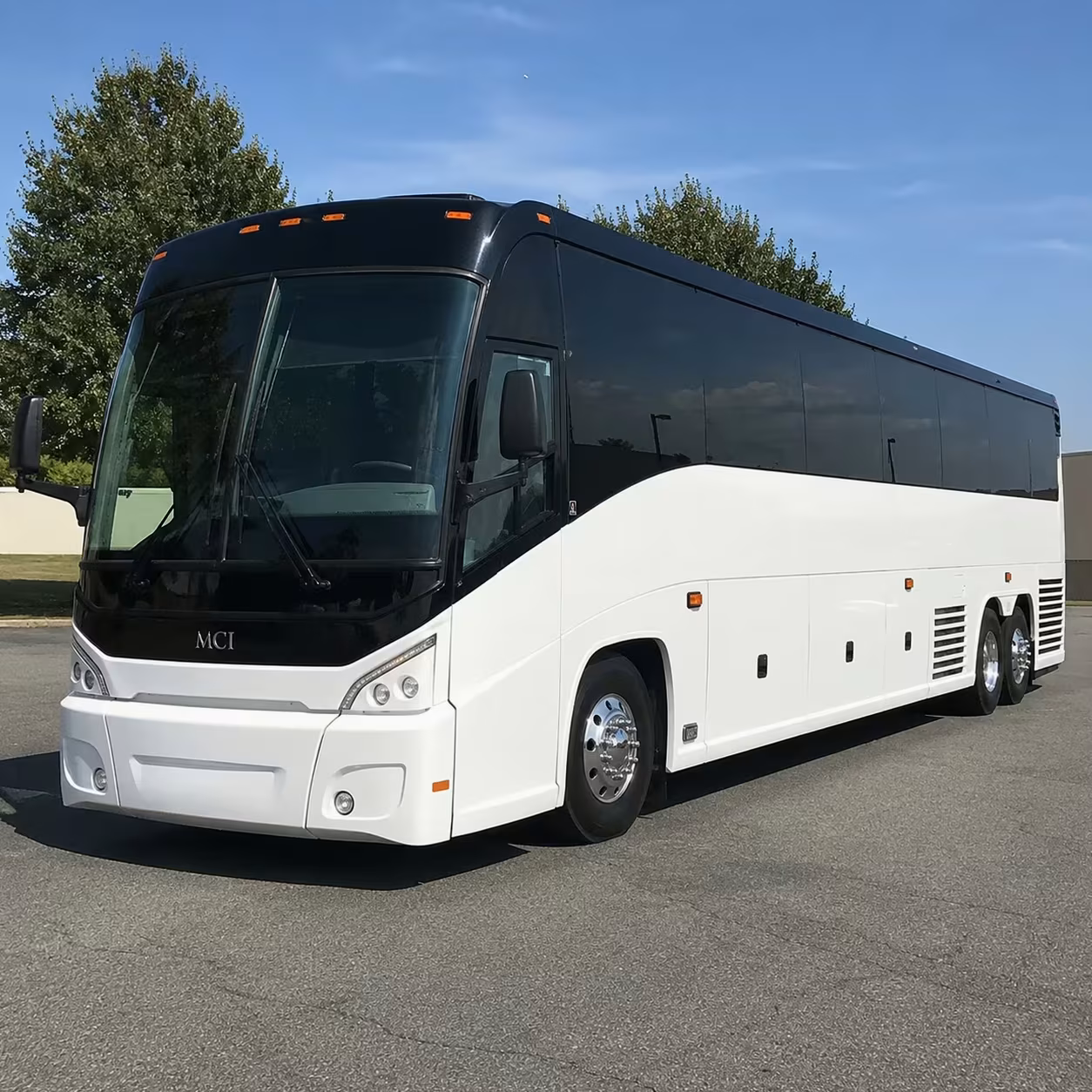 oakland shuttle buses between federal buildings and field sites