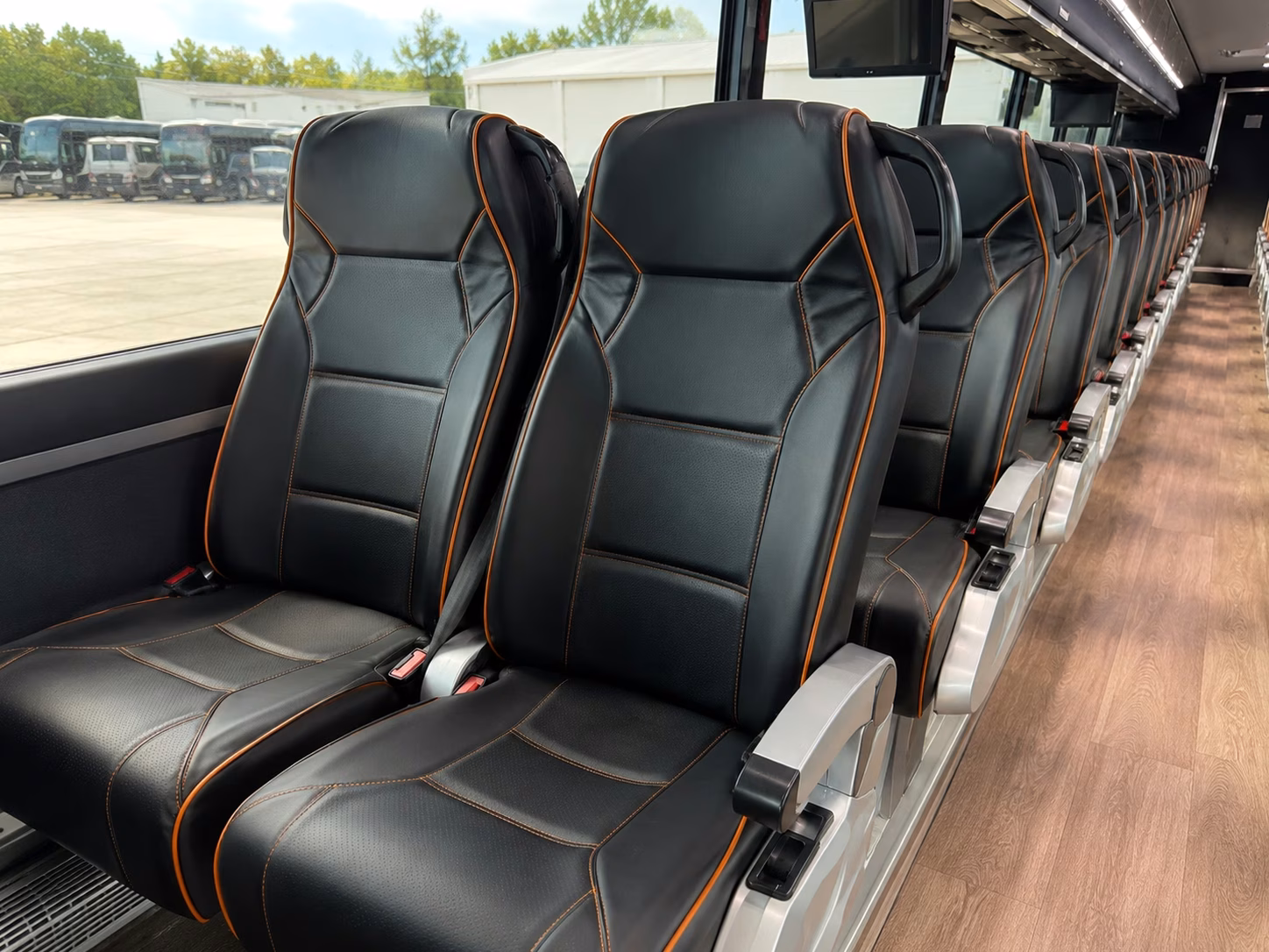 oakland shuttle buses for game days at the coliseum