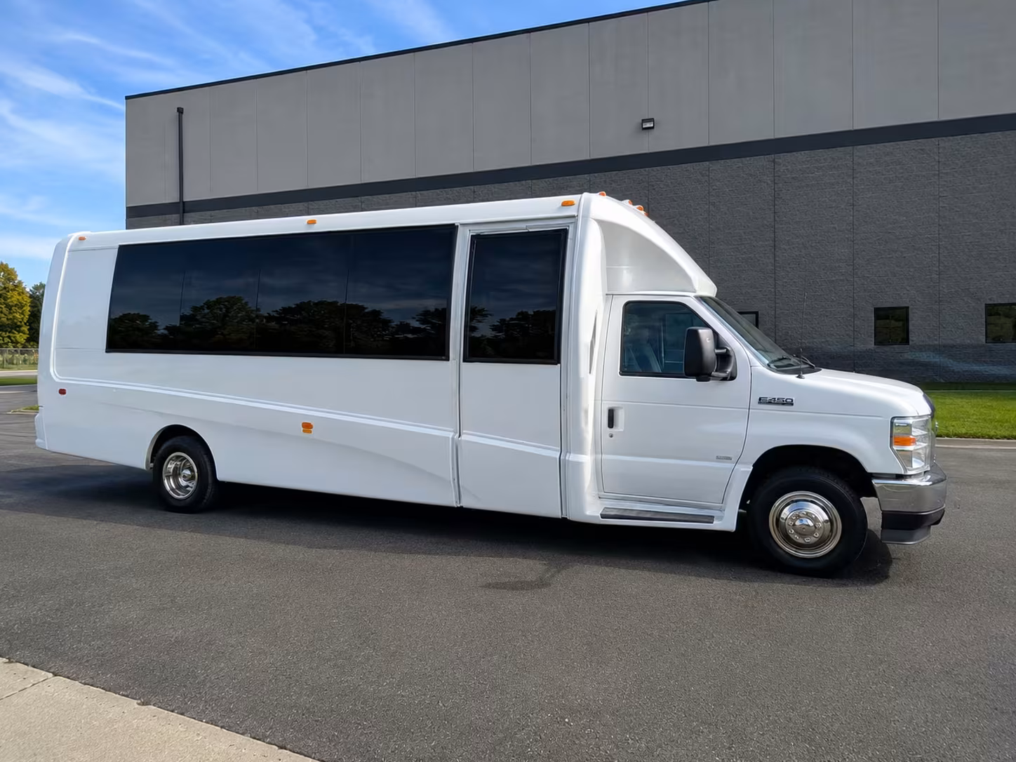 school field trip bus rentals in oakland